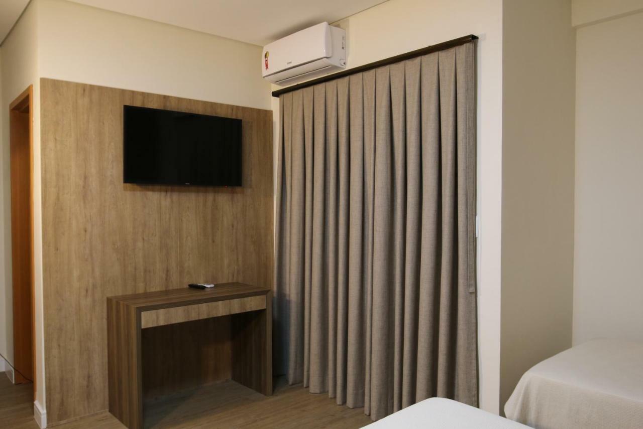 Quarto Quádruplo de Luxo